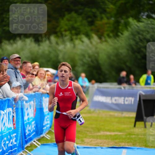 30.08.2026 - Elbe Triathlon Hamburg LAZAROV Photography http://msf.ph/oto/10069412 30.08.2026 12:37:28 Ziel 1736 meine-sportfotos.de