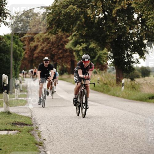30.08.2026 - Elbe Triathlon Hamburg Michael Burmester http://msf.ph/oto/10069416 30.08.2026 09:42:09 Radfahren 253, 340, 409, 423, 445, 505, 528, 544, 608, 694, 731 meine-sportfotos.de