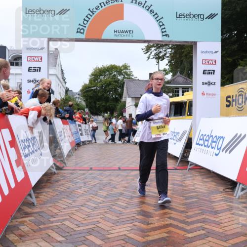 30.08.2026 - Blankeneser Heldenlauf Lena Gebhardt http://msf.ph/oto/10069422 30.08.2026 10:03:55 Ziel 1617 meine-sportfotos.de