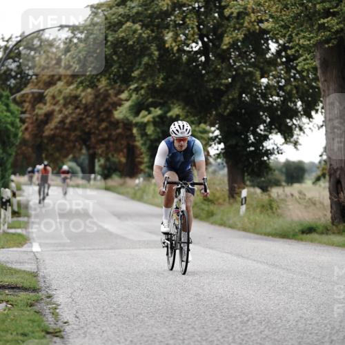 30.08.2026 - Elbe Triathlon Hamburg Michael Burmester http://msf.ph/oto/10069423 30.08.2026 09:42:12 Radfahren 253, 340, 409, 605, 608, 613, 731 meine-sportfotos.de