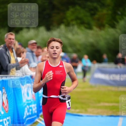 30.08.2026 - Elbe Triathlon Hamburg LAZAROV Photography http://msf.ph/oto/10069424 30.08.2026 12:37:28 Ziel 1736 meine-sportfotos.de