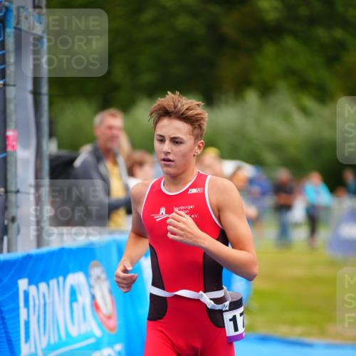 30.08.2026 - Elbe Triathlon Hamburg LAZAROV Photography http://msf.ph/oto/10069429 30.08.2026 12:37:29 Ziel 1736 meine-sportfotos.de