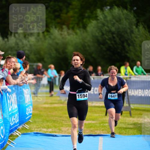 30.08.2026 - Elbe Triathlon Hamburg LAZAROV Photography http://msf.ph/oto/10069439 30.08.2026 12:38:36 Ziel 1594, 1641 meine-sportfotos.de