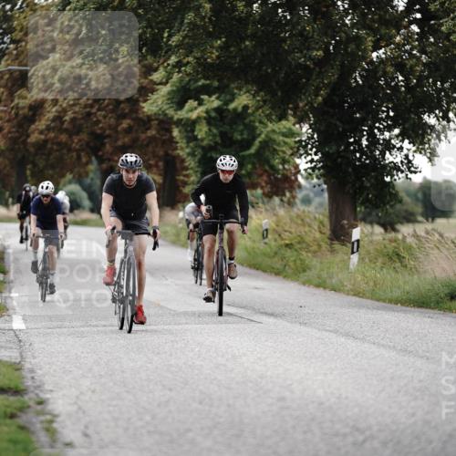 30.08.2026 - Elbe Triathlon Hamburg Michael Burmester http://msf.ph/oto/10069453 30.08.2026 09:42:25 Radfahren 261, 357, 503, 506, 571, 607, 631, 665, 689, 698, 741 meine-sportfotos.de