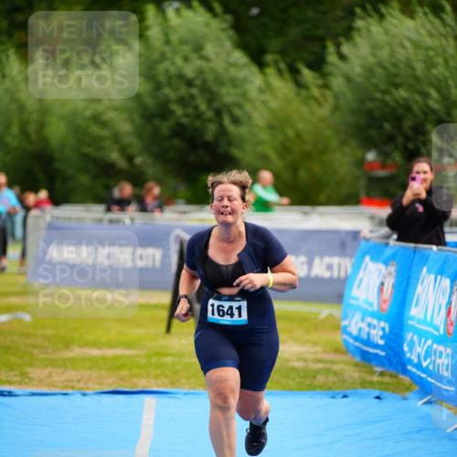 30.08.2026 - Elbe Triathlon Hamburg LAZAROV Photography http://msf.ph/oto/10069466 30.08.2026 12:38:38 Ziel 1594, 1641 meine-sportfotos.de