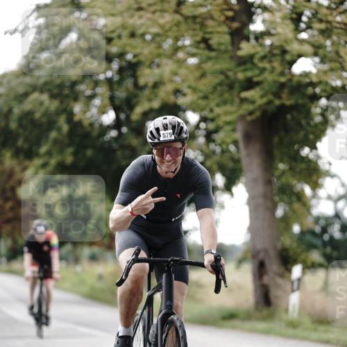 30.08.2026 - Elbe Triathlon Hamburg Michael Burmester http://msf.ph/oto/10069475 30.08.2026 09:42:34 Radfahren 324, 543, 571, 579, 741 meine-sportfotos.de