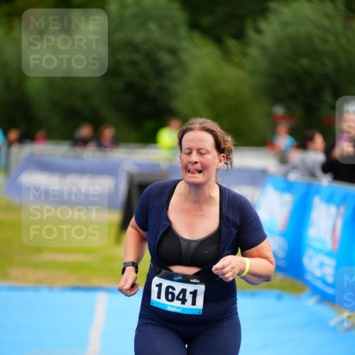 30.08.2026 - Elbe Triathlon Hamburg LAZAROV Photography http://msf.ph/oto/10069479 30.08.2026 12:38:40 Ziel 1594, 1641 meine-sportfotos.de
