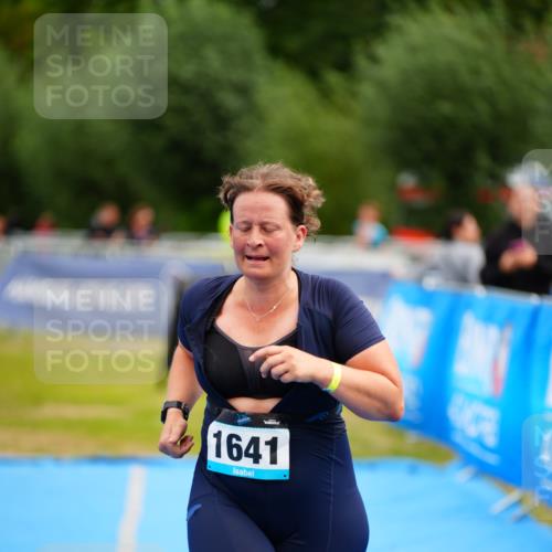 30.08.2026 - Elbe Triathlon Hamburg LAZAROV Photography http://msf.ph/oto/10069483 30.08.2026 12:38:40 Ziel 1594, 1641 meine-sportfotos.de