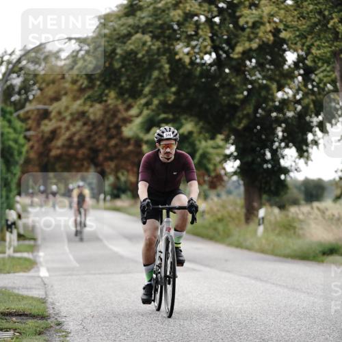 30.08.2026 - Elbe Triathlon Hamburg Michael Burmester http://msf.ph/oto/10069490 30.08.2026 09:42:44 Radfahren 510, 580, 596, 886 meine-sportfotos.de