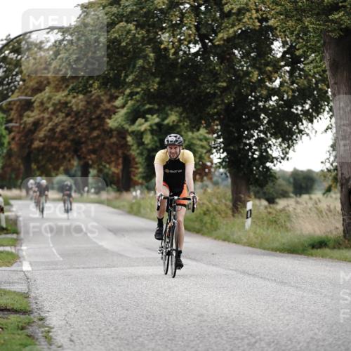 30.08.2026 - Elbe Triathlon Hamburg Michael Burmester http://msf.ph/oto/10069500 30.08.2026 09:42:47 Radfahren 331, 383, 510, 596, 734, 976 meine-sportfotos.de