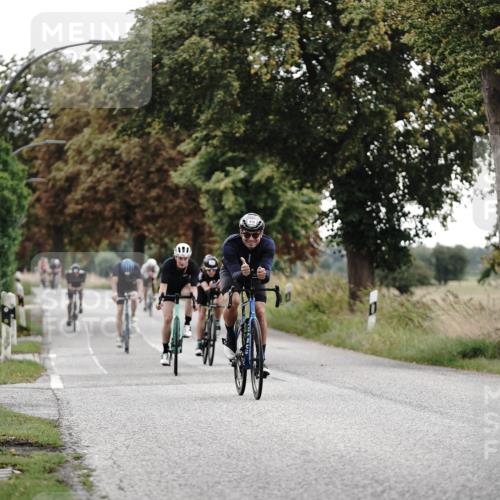 30.08.2026 - Elbe Triathlon Hamburg Michael Burmester http://msf.ph/oto/10069504 30.08.2026 09:42:52 Radfahren 275, 331, 383, 527, 734, 976 meine-sportfotos.de