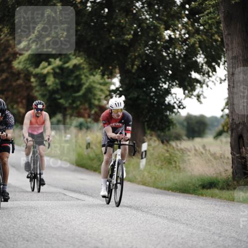30.08.2026 - Elbe Triathlon Hamburg Michael Burmester http://msf.ph/oto/10069523 30.08.2026 09:43:02 Radfahren 366, 464, 526, 569, 590, 881 meine-sportfotos.de