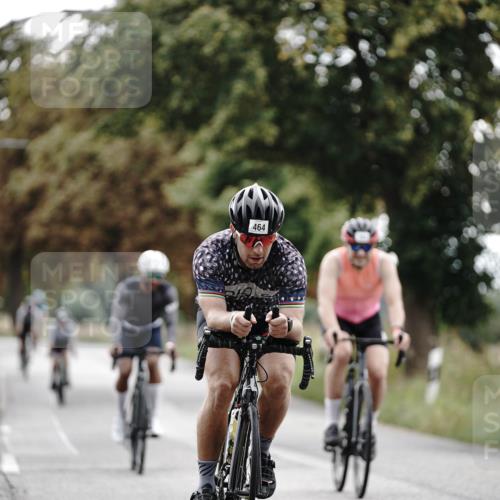 30.08.2026 - Elbe Triathlon Hamburg Michael Burmester http://msf.ph/oto/10069526 30.08.2026 09:43:03 Radfahren 366, 464, 526, 569, 590, 881 meine-sportfotos.de