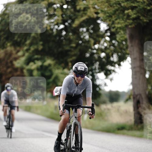 30.08.2026 - Elbe Triathlon Hamburg Michael Burmester http://msf.ph/oto/10069534 30.08.2026 09:43:08 Radfahren 201, 366, 881 meine-sportfotos.de
