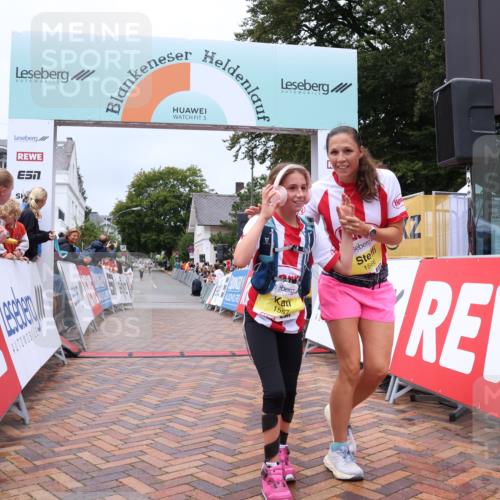 30.08.2026 - Blankeneser Heldenlauf Lena Gebhardt http://msf.ph/oto/10069554 30.08.2026 10:04:24 Ziel 1557, 1566 meine-sportfotos.de