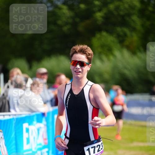 30.08.2026 - Elbe Triathlon Hamburg LAZAROV Photography http://msf.ph/oto/10069556 30.08.2026 12:39:59 Ziel 1677, 1723 meine-sportfotos.de