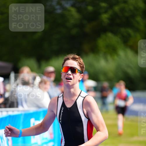 30.08.2026 - Elbe Triathlon Hamburg LAZAROV Photography http://msf.ph/oto/10069559 30.08.2026 12:39:59 Ziel 1677, 1723 meine-sportfotos.de