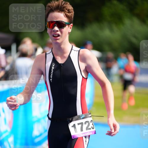30.08.2026 - Elbe Triathlon Hamburg LAZAROV Photography http://msf.ph/oto/10069563 30.08.2026 12:39:59 Ziel 1677, 1723 meine-sportfotos.de