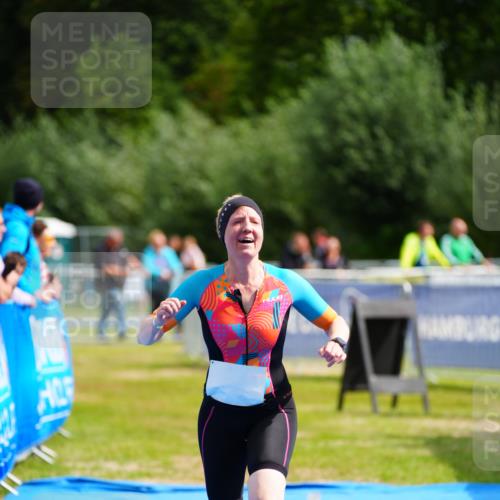 30.08.2026 - Elbe Triathlon Hamburg LAZAROV Photography http://msf.ph/oto/10069566 30.08.2026 12:40:03 Ziel 1677, 1723 meine-sportfotos.de