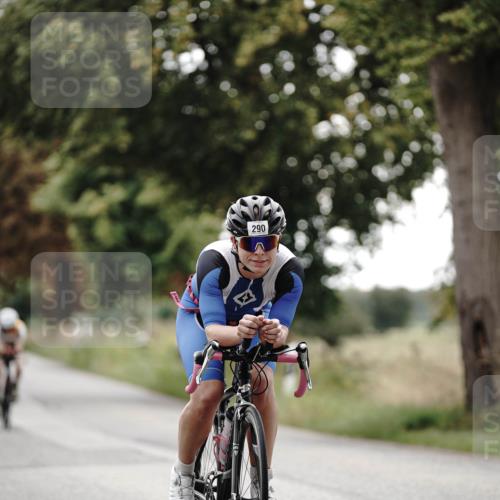 30.08.2026 - Elbe Triathlon Hamburg Michael Burmester http://msf.ph/oto/10069567 30.08.2026 09:43:26 Radfahren 249, 290, 390, 641, 667, 780, 863 meine-sportfotos.de
