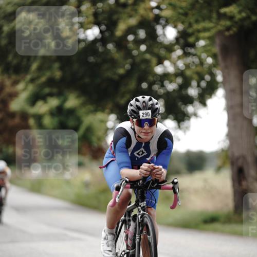 30.08.2026 - Elbe Triathlon Hamburg Michael Burmester http://msf.ph/oto/10069568 30.08.2026 09:43:26 Radfahren 249, 290, 390, 641, 667, 780, 863 meine-sportfotos.de