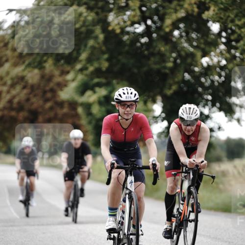30.08.2026 - Elbe Triathlon Hamburg Michael Burmester http://msf.ph/oto/10069613 30.08.2026 09:43:47 Radfahren 315, 374, 656, 799, 874 meine-sportfotos.de