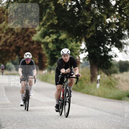 30.08.2026 - Elbe Triathlon Hamburg Michael Burmester http://msf.ph/oto/10069616 30.08.2026 09:43:48 Radfahren 315, 374, 656, 658, 799, 874 meine-sportfotos.de
