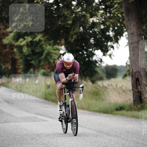 30.08.2026 - Elbe Triathlon Hamburg Michael Burmester http://msf.ph/oto/10069624 30.08.2026 09:44:02 Radfahren 302, 380, 393, 433, 638, 728, 879, 950 meine-sportfotos.de