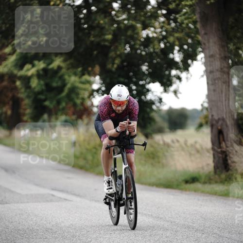 30.08.2026 - Elbe Triathlon Hamburg Michael Burmester http://msf.ph/oto/10069626 30.08.2026 09:44:02 Radfahren 302, 380, 393, 433, 638, 728, 879, 950 meine-sportfotos.de
