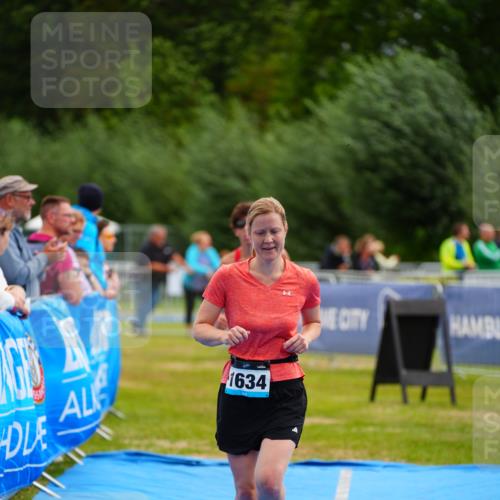 30.08.2026 - Elbe Triathlon Hamburg LAZAROV Photography http://msf.ph/oto/10069633 30.08.2026 12:40:34 Ziel 1634, 1739 meine-sportfotos.de