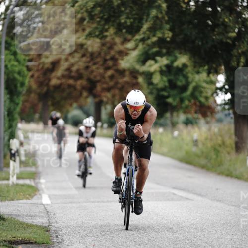 30.08.2026 - Elbe Triathlon Hamburg Michael Burmester http://msf.ph/oto/10069635 30.08.2026 09:44:07 Radfahren 335, 380, 433, 556, 638, 771, 879, 950 meine-sportfotos.de