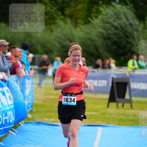 30.08.2026 - Elbe Triathlon Hamburg LAZAROV Photography http://msf.ph/oto/10069636 30.08.2026 12:40:34 Ziel 1634, 1739 meine-sportfotos.de