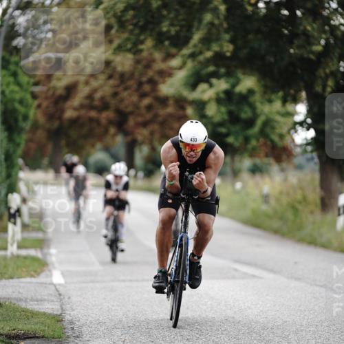 30.08.2026 - Elbe Triathlon Hamburg Michael Burmester http://msf.ph/oto/10069637 30.08.2026 09:44:07 Radfahren 335, 380, 433, 556, 638, 771, 879, 950 meine-sportfotos.de