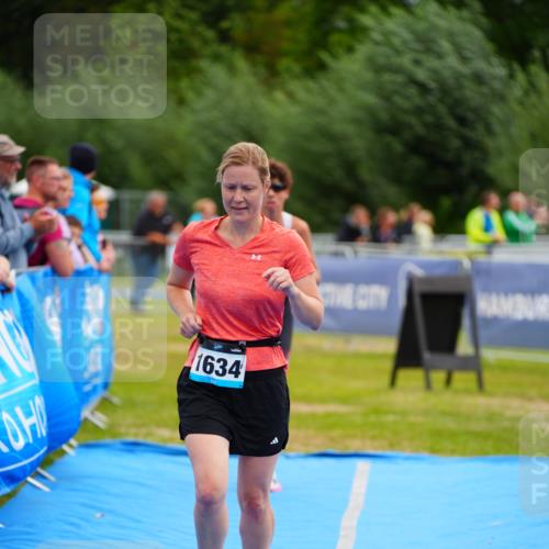 30.08.2026 - Elbe Triathlon Hamburg LAZAROV Photography http://msf.ph/oto/10069638 30.08.2026 12:40:35 Ziel 1634, 1739 meine-sportfotos.de