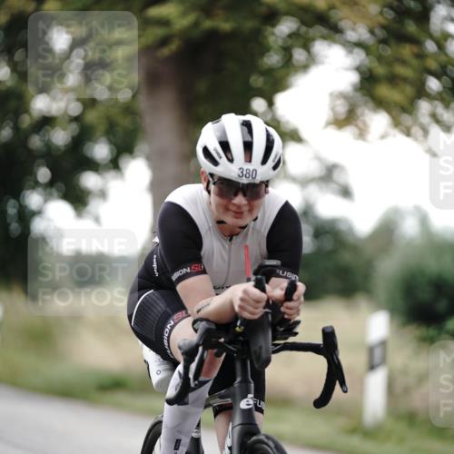 30.08.2026 - Elbe Triathlon Hamburg Michael Burmester http://msf.ph/oto/10069648 30.08.2026 09:44:10 Radfahren 335, 380, 433, 556, 771, 831, 866, 950 meine-sportfotos.de