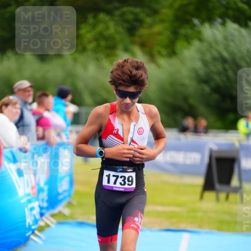 30.08.2026 - Elbe Triathlon Hamburg LAZAROV Photography http://msf.ph/oto/10069656 30.08.2026 12:40:36 Ziel 1634, 1739 meine-sportfotos.de