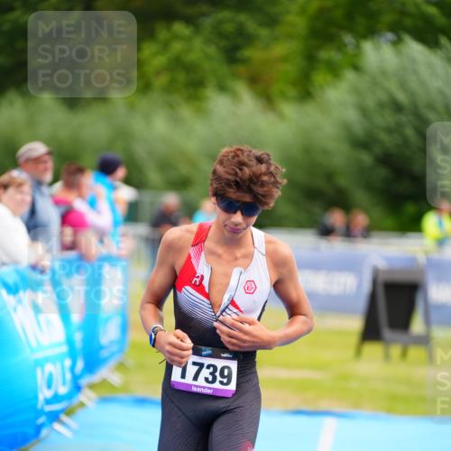 30.08.2026 - Elbe Triathlon Hamburg LAZAROV Photography http://msf.ph/oto/10069658 30.08.2026 12:40:37 Ziel 1634, 1739 meine-sportfotos.de