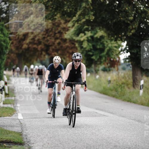 30.08.2026 - Elbe Triathlon Hamburg Michael Burmester http://msf.ph/oto/10069659 30.08.2026 09:44:16 Radfahren 248, 317, 556, 750, 752, 831, 866 meine-sportfotos.de