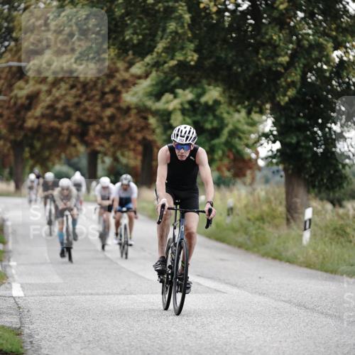 30.08.2026 - Elbe Triathlon Hamburg Michael Burmester http://msf.ph/oto/10069673 30.08.2026 09:44:19 Radfahren 248, 317, 394, 750, 752, 779, 831, 866 meine-sportfotos.de