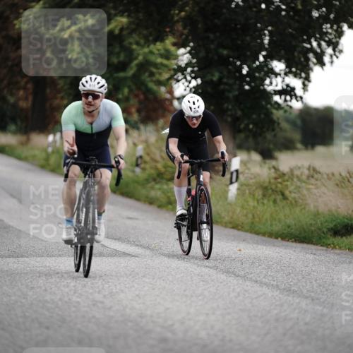 30.08.2026 - Elbe Triathlon Hamburg Michael Burmester http://msf.ph/oto/10069694 30.08.2026 09:44:35 Radfahren 292, 430, 532, 618, 826 meine-sportfotos.de