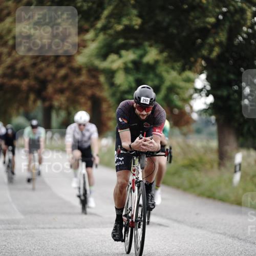 30.08.2026 - Elbe Triathlon Hamburg Michael Burmester http://msf.ph/oto/10069702 30.08.2026 09:44:39 Radfahren 292, 430, 475, 532, 635 meine-sportfotos.de