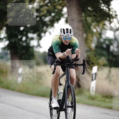 30.08.2026 - Elbe Triathlon Hamburg Michael Burmester http://msf.ph/oto/10069704 30.08.2026 09:44:40 Radfahren 292, 430, 475, 532, 635, 848 meine-sportfotos.de