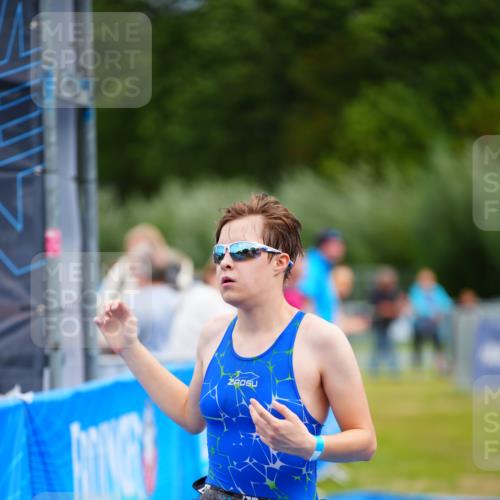 30.08.2026 - Elbe Triathlon Hamburg LAZAROV Photography http://msf.ph/oto/10069705 30.08.2026 12:40:49 Ziel 1751 meine-sportfotos.de