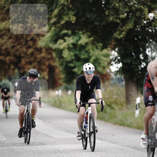 30.08.2026 - Elbe Triathlon Hamburg Michael Burmester http://msf.ph/oto/10069737 30.08.2026 09:44:56 Radfahren 452, 495, 636, 664, 701, 769, 864 meine-sportfotos.de