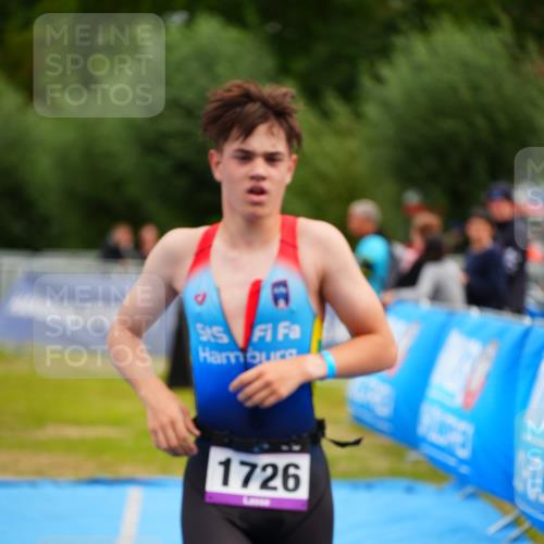 30.08.2026 - Elbe Triathlon Hamburg LAZAROV Photography http://msf.ph/oto/10069754 30.08.2026 12:41:14 Ziel 1726, 1752 meine-sportfotos.de