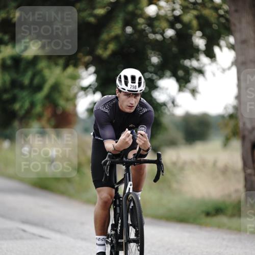 30.08.2026 - Elbe Triathlon Hamburg Michael Burmester http://msf.ph/oto/10069766 30.08.2026 09:45:11 Radfahren 508, 798, 827, 862 meine-sportfotos.de