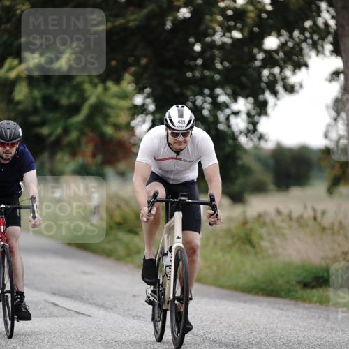 30.08.2026 - Elbe Triathlon Hamburg Michael Burmester http://msf.ph/oto/10069782 30.08.2026 09:45:24 Radfahren 321, 459, 467, 489 meine-sportfotos.de