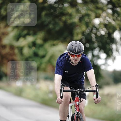 30.08.2026 - Elbe Triathlon Hamburg Michael Burmester http://msf.ph/oto/10069786 30.08.2026 09:45:25 Radfahren 321, 459, 467, 489 meine-sportfotos.de