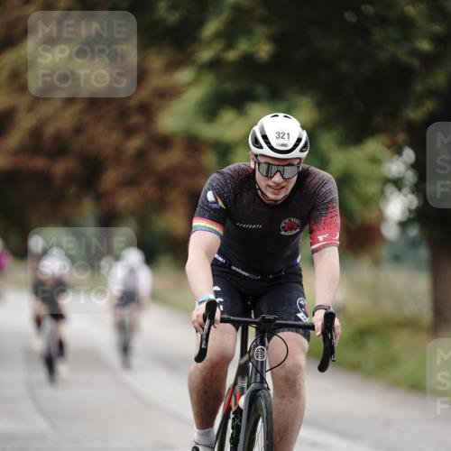 30.08.2026 - Elbe Triathlon Hamburg Michael Burmester http://msf.ph/oto/10069794 30.08.2026 09:45:30 Radfahren 321, 467, 751, 869, 882 meine-sportfotos.de