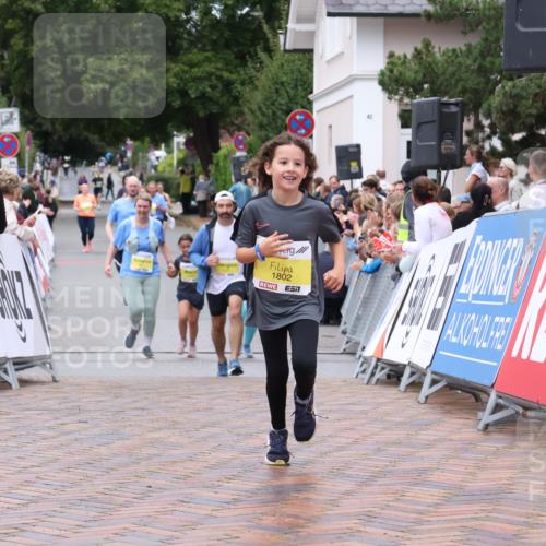 30.08.2026 - Blankeneser Heldenlauf Lena Gebhardt http://msf.ph/oto/10069810 30.08.2026 10:05:18 Ziel 1053, 1692, 1802 meine-sportfotos.de